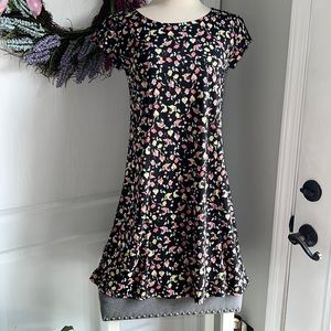 GILLI NWT FLORAL Dress | Fit & Flare Dress | Keyhole Back